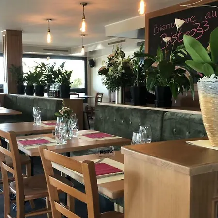Hotel Bistro 33 *